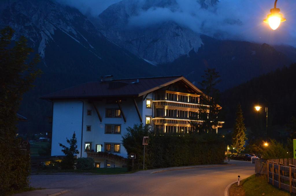 Sporthotel Zugspitze Лермос Экстерьер фото