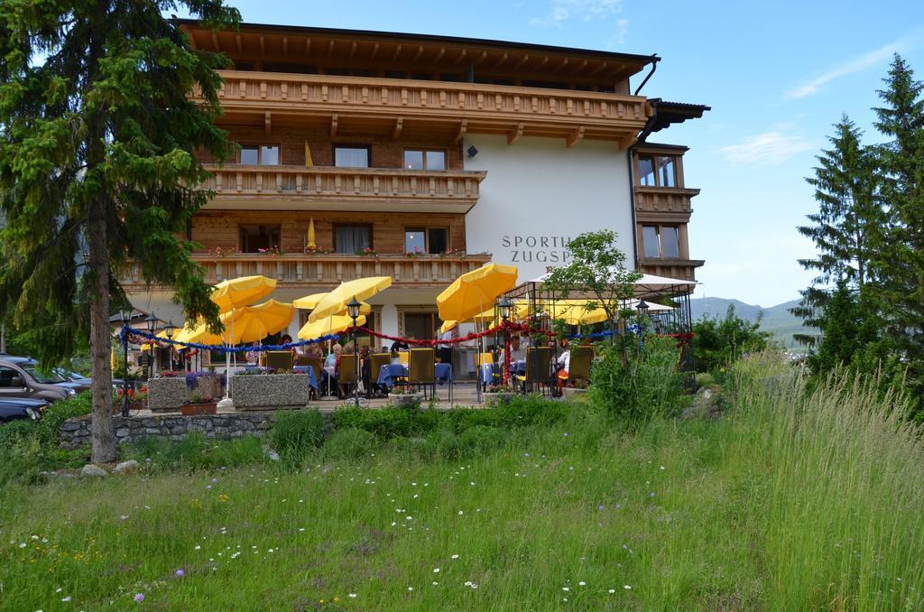 Sporthotel Zugspitze Лермос Экстерьер фото