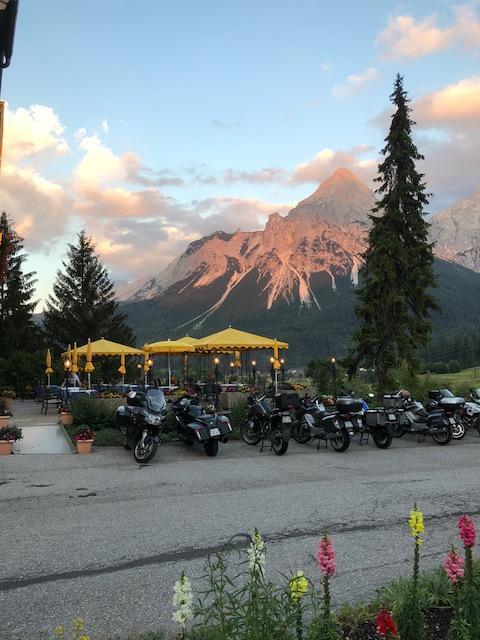Sporthotel Zugspitze Лермос Экстерьер фото