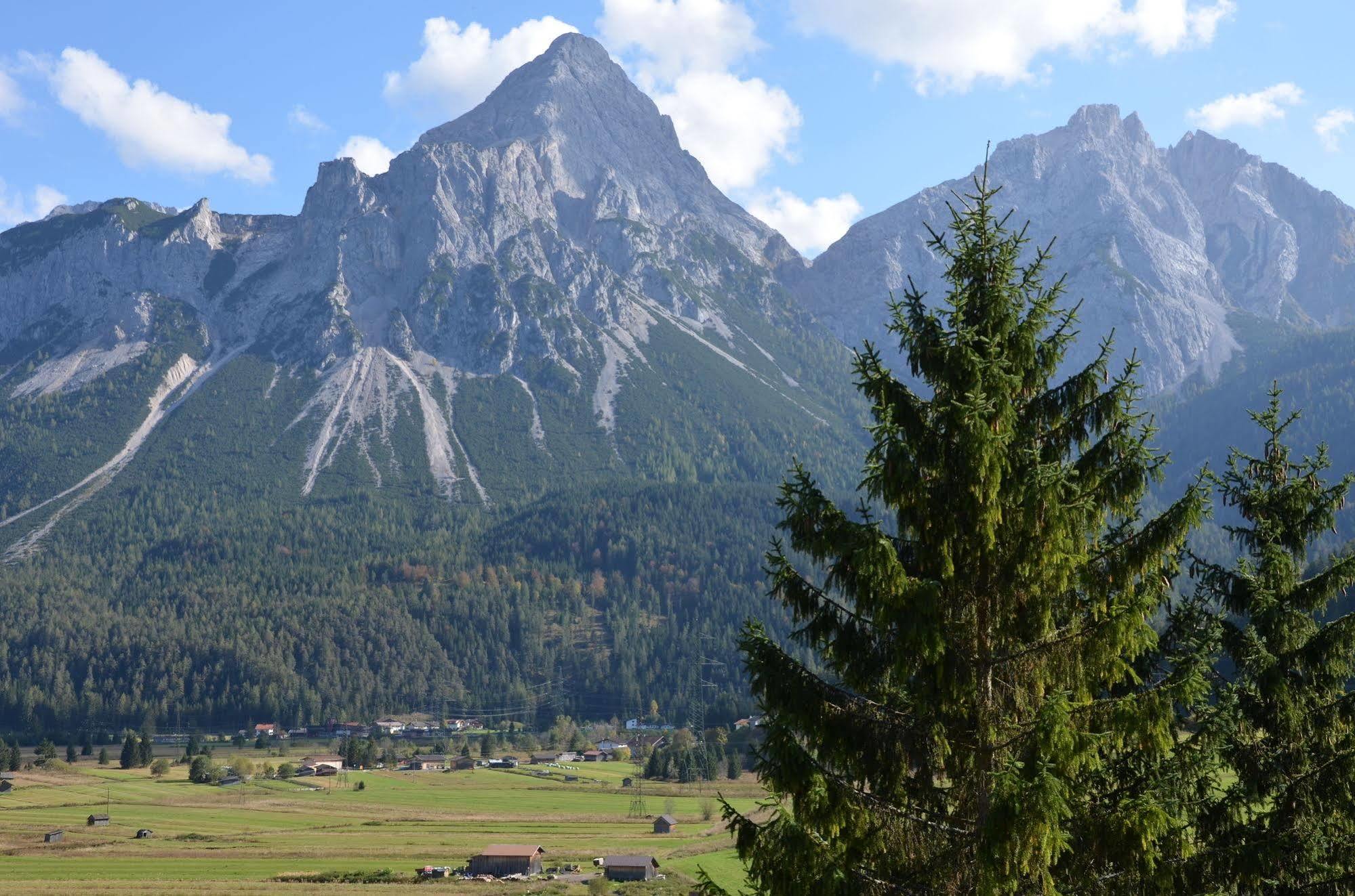 Sporthotel Zugspitze Лермос Экстерьер фото